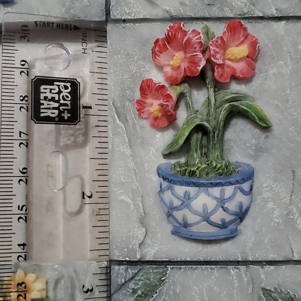 Floral Frame Richesco Intricate 3D Sculpted Flowers Gray Square Spring Garden